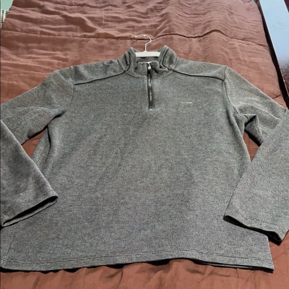 Men’s Pullover Long Sleeve.